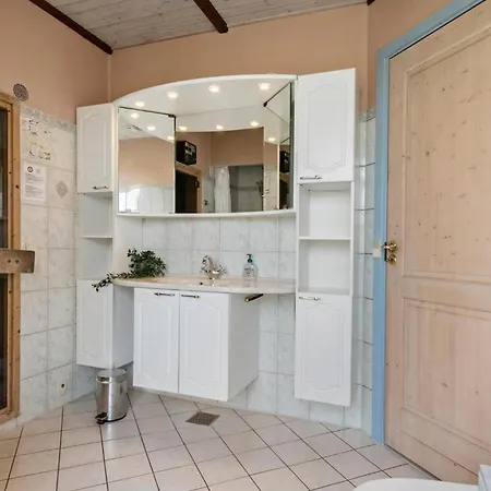 別荘 Amazing Home In Malling With Sauna Malling