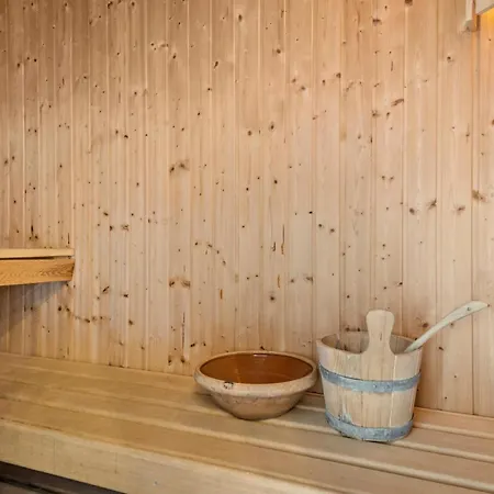 Amazing Home In Malling With Sauna 別荘